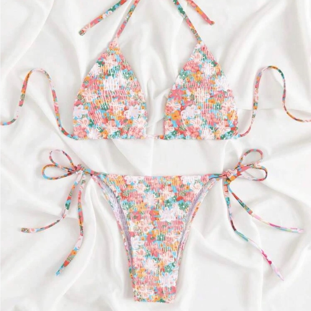 Side tie bikini